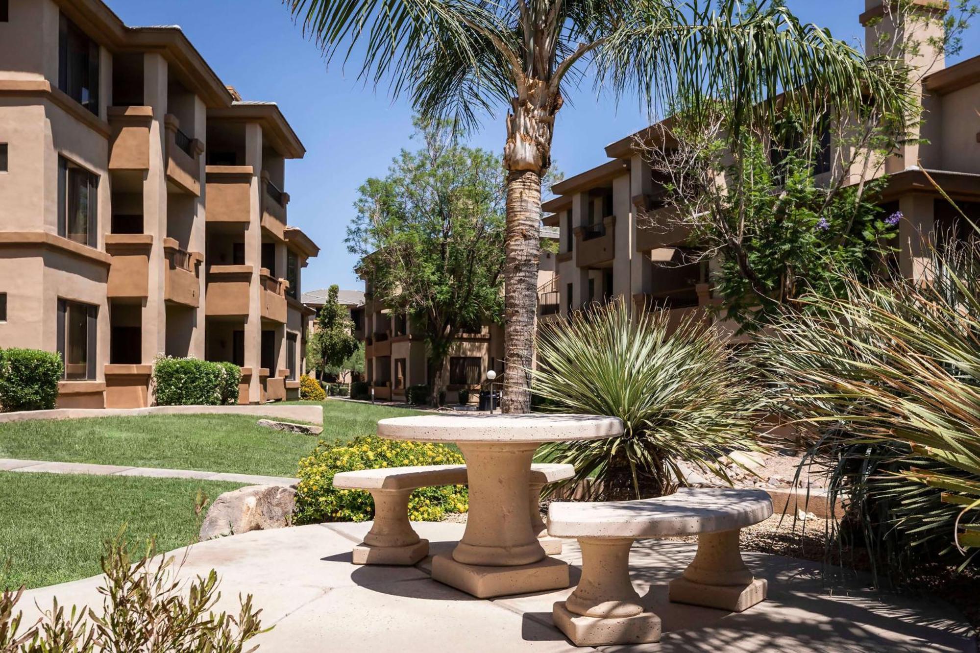 Hilton Vacation Club Scottsdale Links Resort Exterior photo